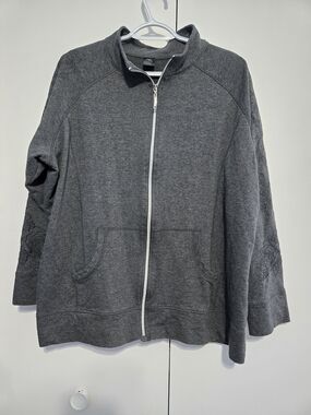 AVÉ Leisure Gray Zip Up Jacket 18/20 Plus Size Embroidered Sleeve‎ Casual